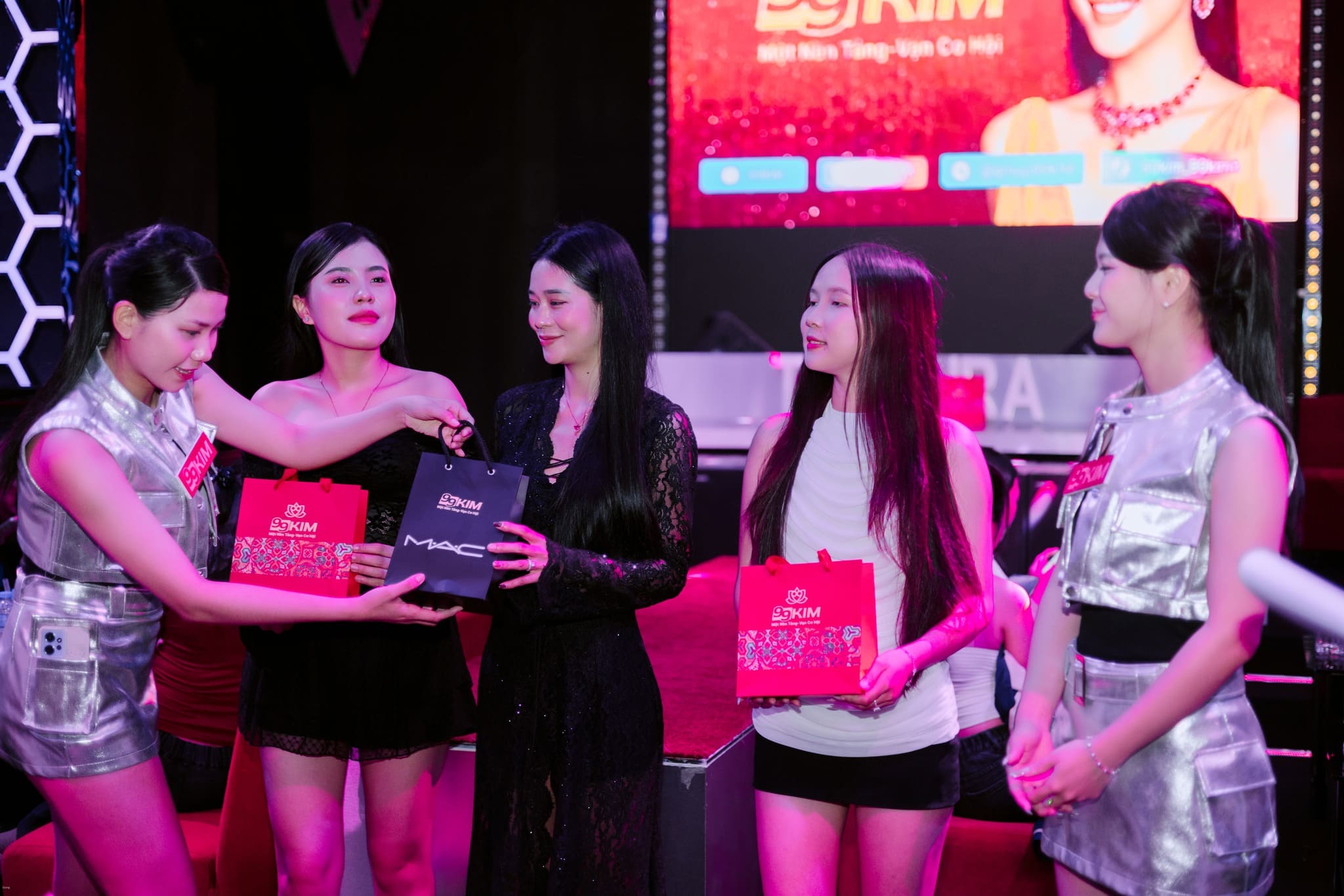 3-8 tại 99KIM thật sự bùng nổ
